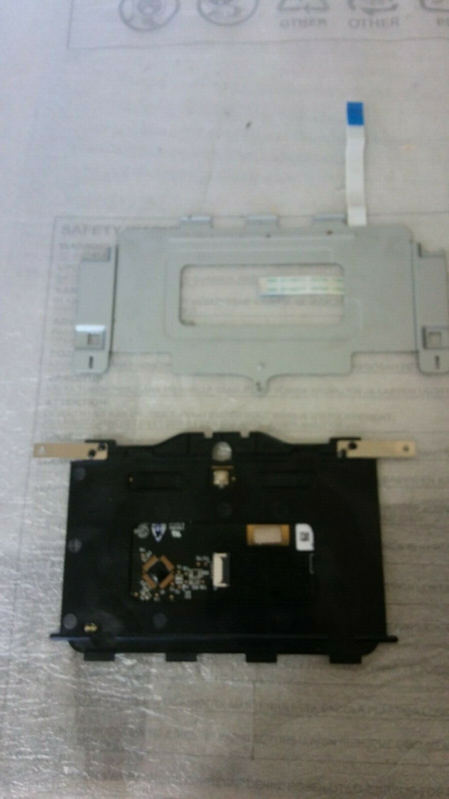 HP PAVILION DV7 4095EB TOUCHPAD WITH FLAT