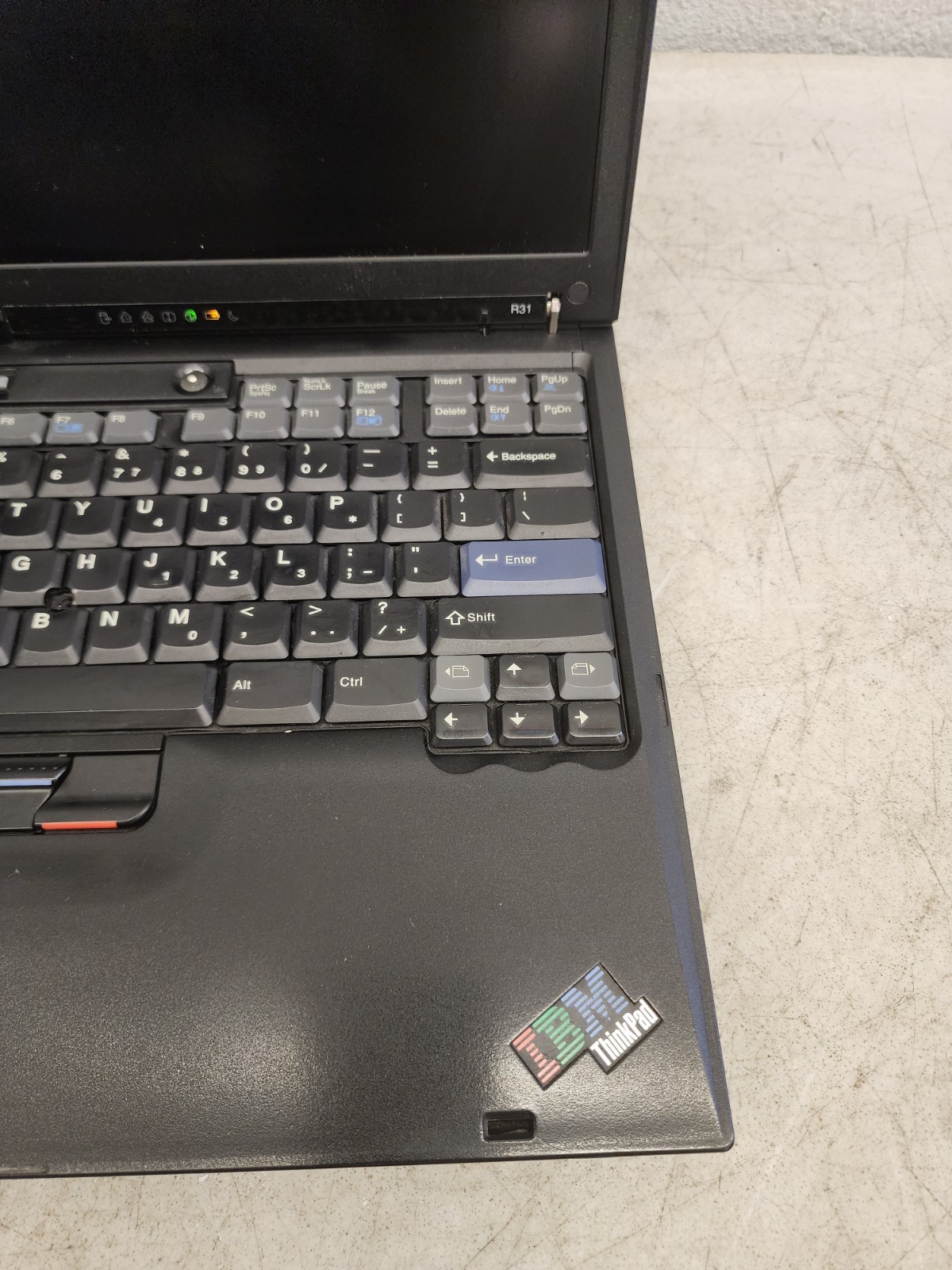 IBM Thinkpad Type 2652 A31 Windows 2000 Professional 1-2CPU -POWERS ON For Parts
