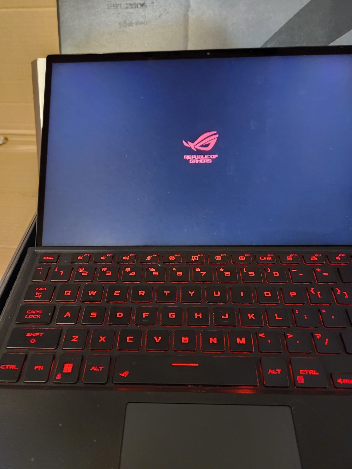 Asus ROG Flow Z13 13.4″ i9-12900H 2.5GHz 16GB RAM 1TB SSD GeForce RTX 3050 Ti –