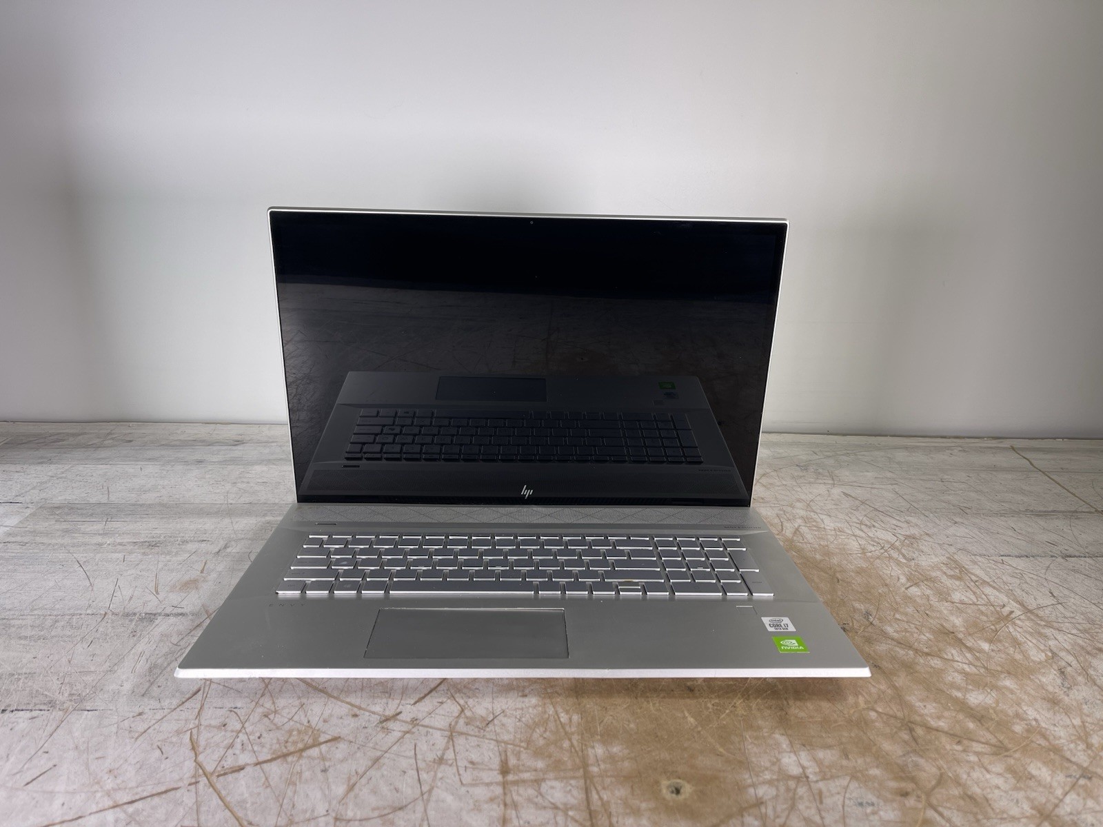 HP ENVY 17T-CE100 i7-10510U @ 1.80 GHz, 16GB RAM, NO HDD/OS – (FOR PARTS)