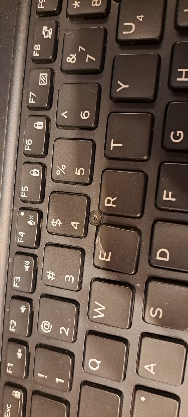 DELL LATITUDE 14 RUGGED 5404 14″ I3-4th Gen 8GB RAM Boot To Bios