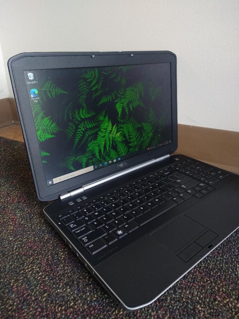 Dell Latitude E5520 Intel Core i5-2520M 8GB RAM 128GB SSD Windows 10 Pro *Read*