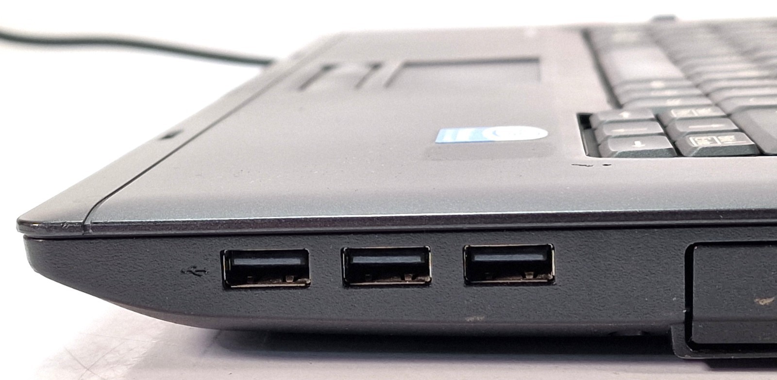 Fujitsu Siemens Esprimo Mobile V5535 Laptop T2370 Windows XP 2GB 80GB 15.4″ VGA