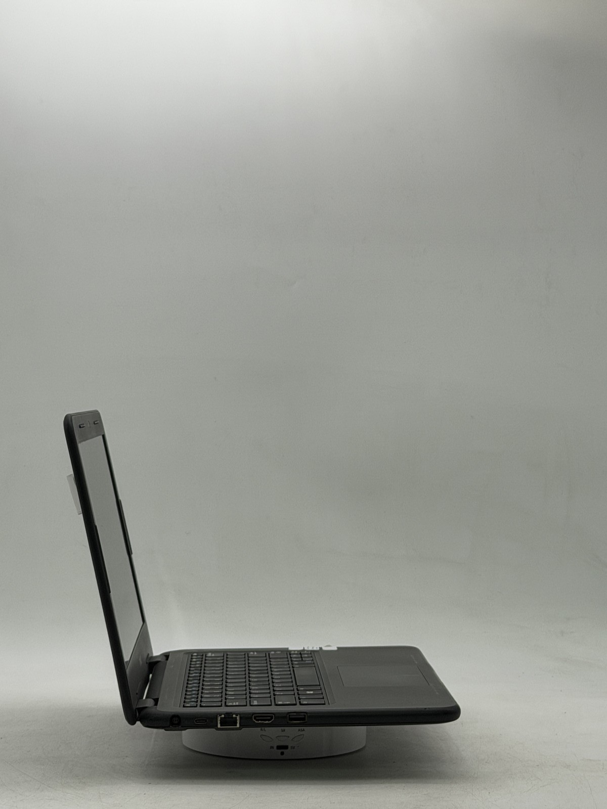Dell Latitude 3310 13.3in i5-8265U 8GB 128GB NO OS *Read*