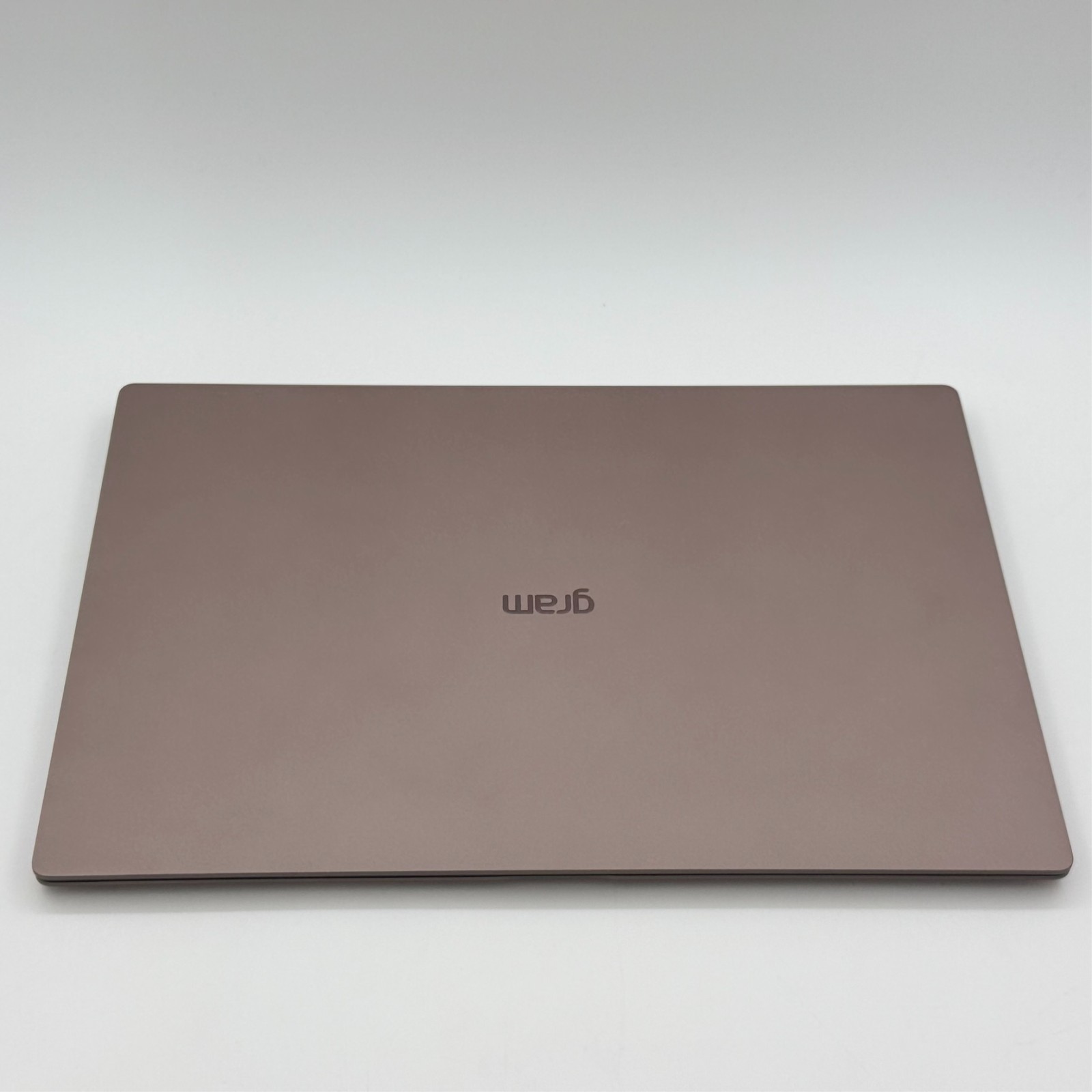 LG gram Max 17″ Touch Laptop Intel Core Ultra 7 32GB RAM 1TB SSD Matte Bronze