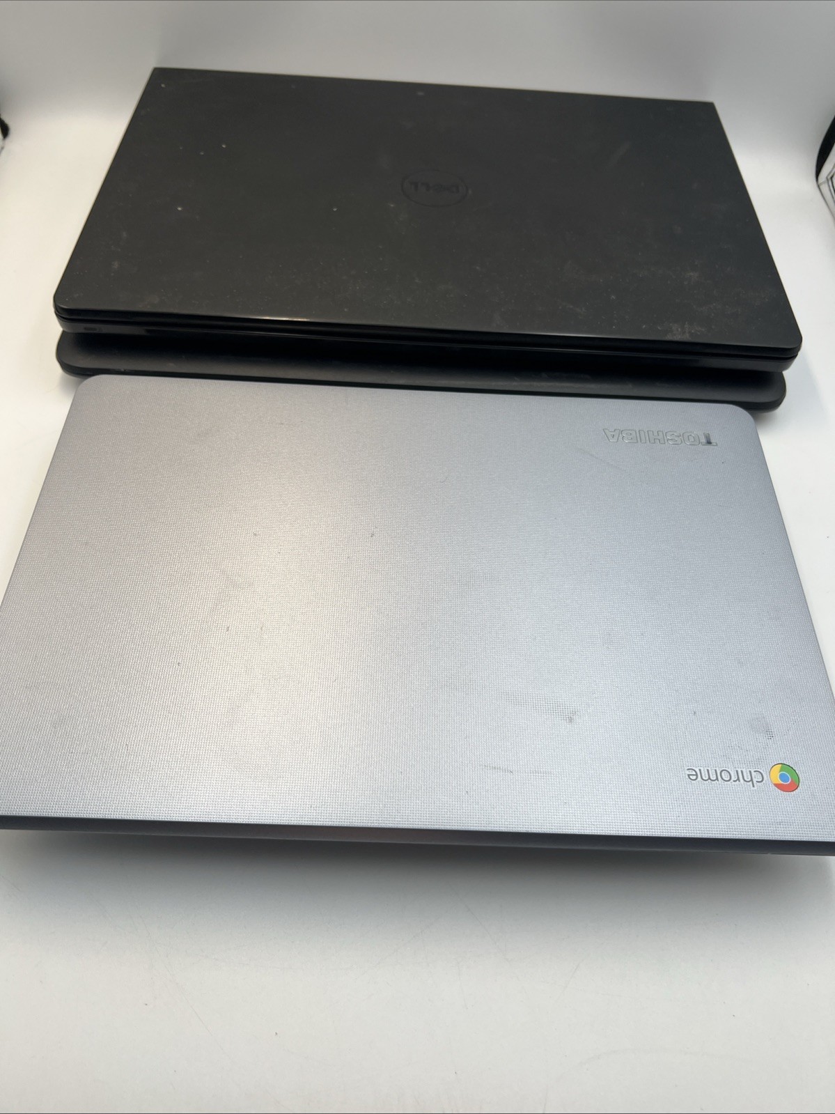 4 Laptops 1 iPad For Parts/Repair – Dell – Apple – Toshiba – Hp
