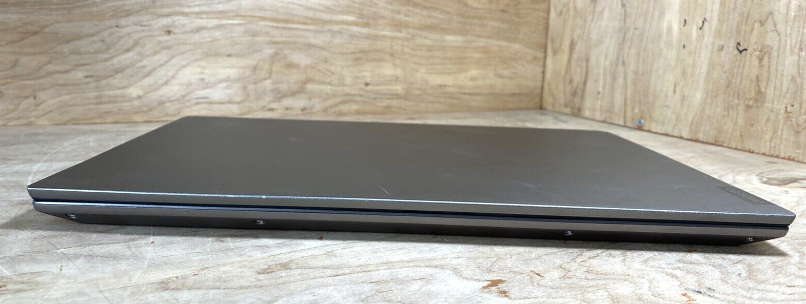 Lenovo ThinkBook 14 IIL 1.0GHz Core i5-1035G1 8GB RAM 256GB SSD WIN 11 Pro
