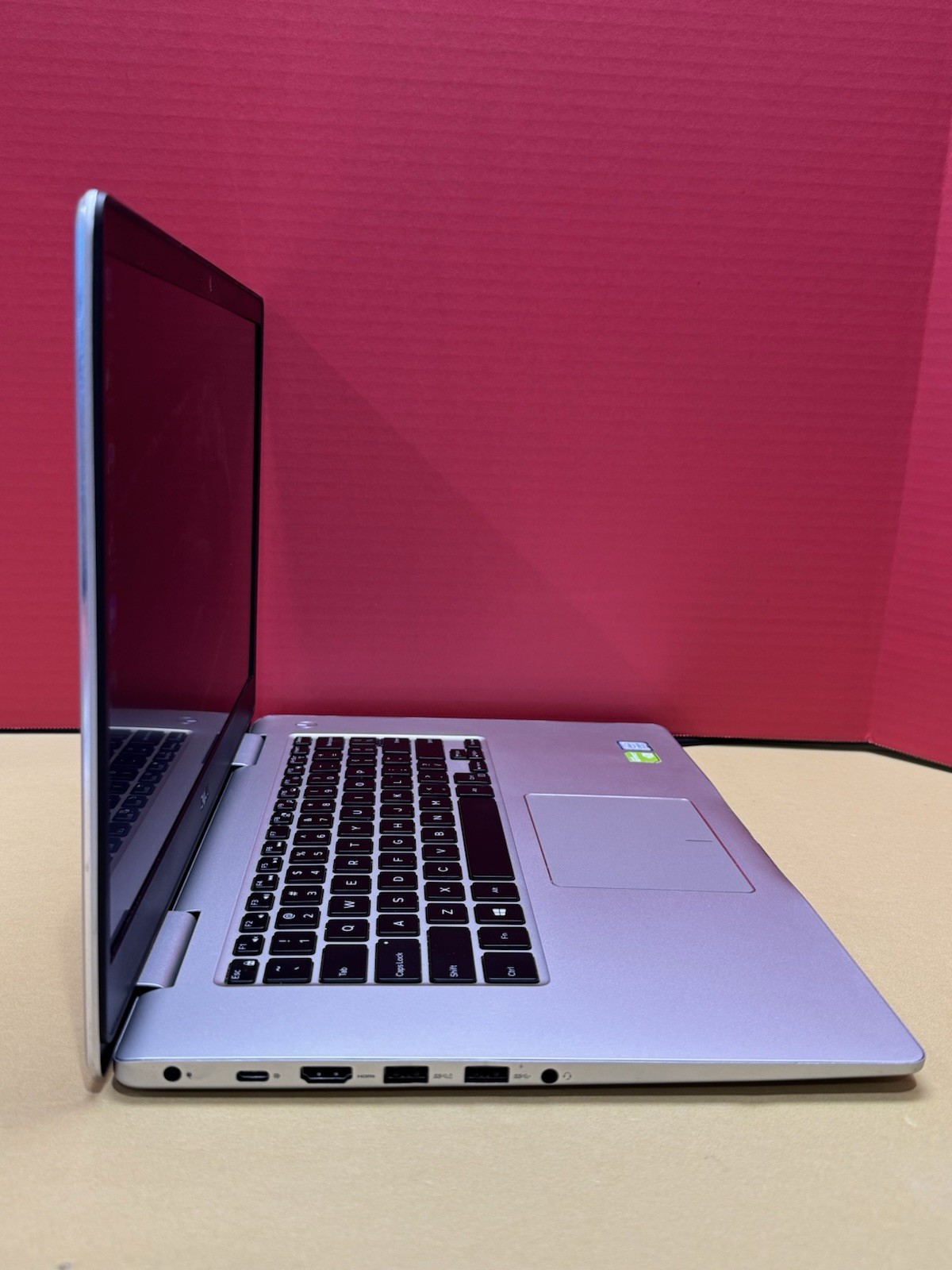 Dell Inspiron 7580 15” i5 8265U 1.6GHz 16GB RAM 256GB SSD NVIDIA GeForce MX150
