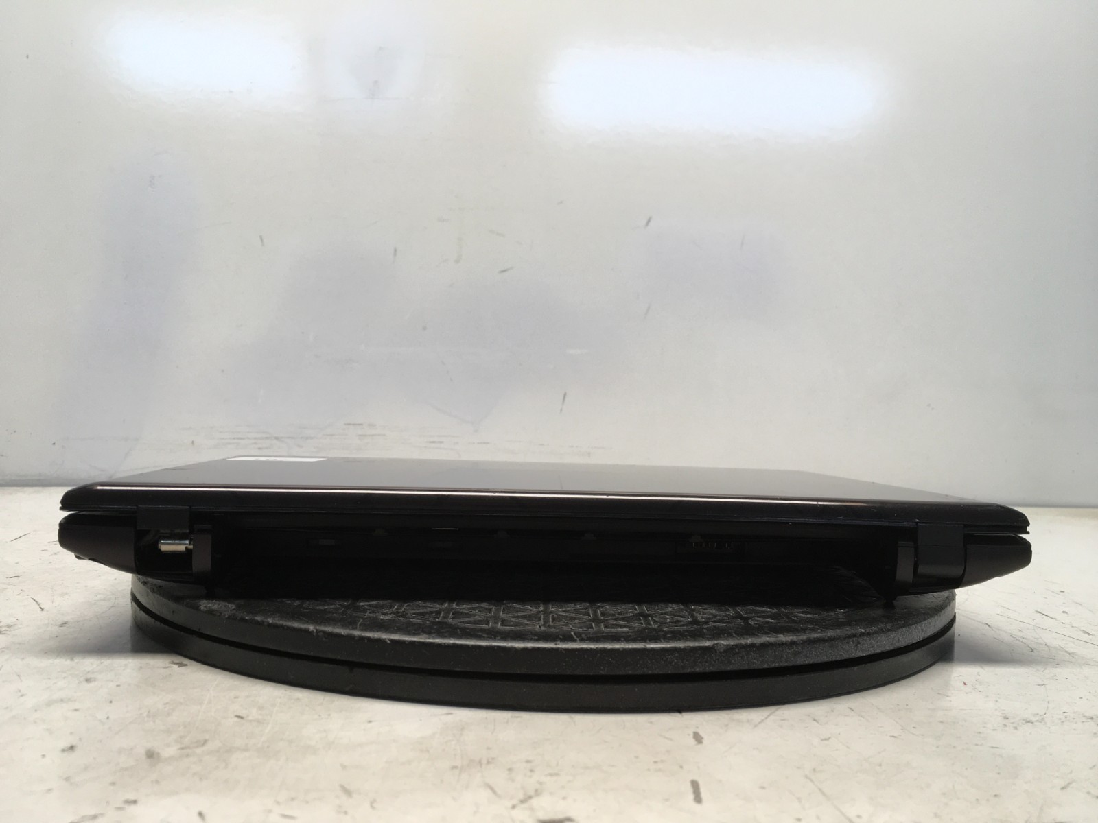 Lenovo IdeaPad S205S Intel Pentium U5600 1.33GHz 2 GB NO HDD