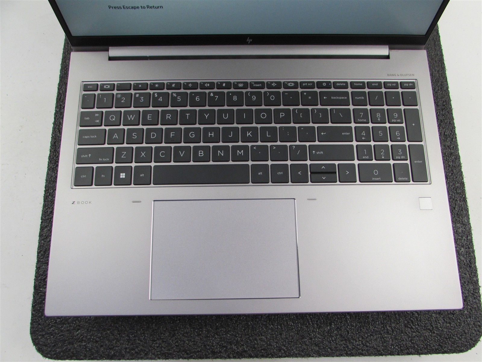 HP ZBOOK FIREFLY 16 (G9) 1920X1080 FHD I7-1265U 512GB SSD 16GB RAM NO O.S