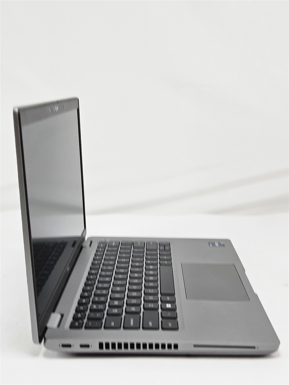 Dell i7-1270P Latitude 5431 256GB SSD 16GB 14″ FHD HDMI Wi-Fi 6E No OS