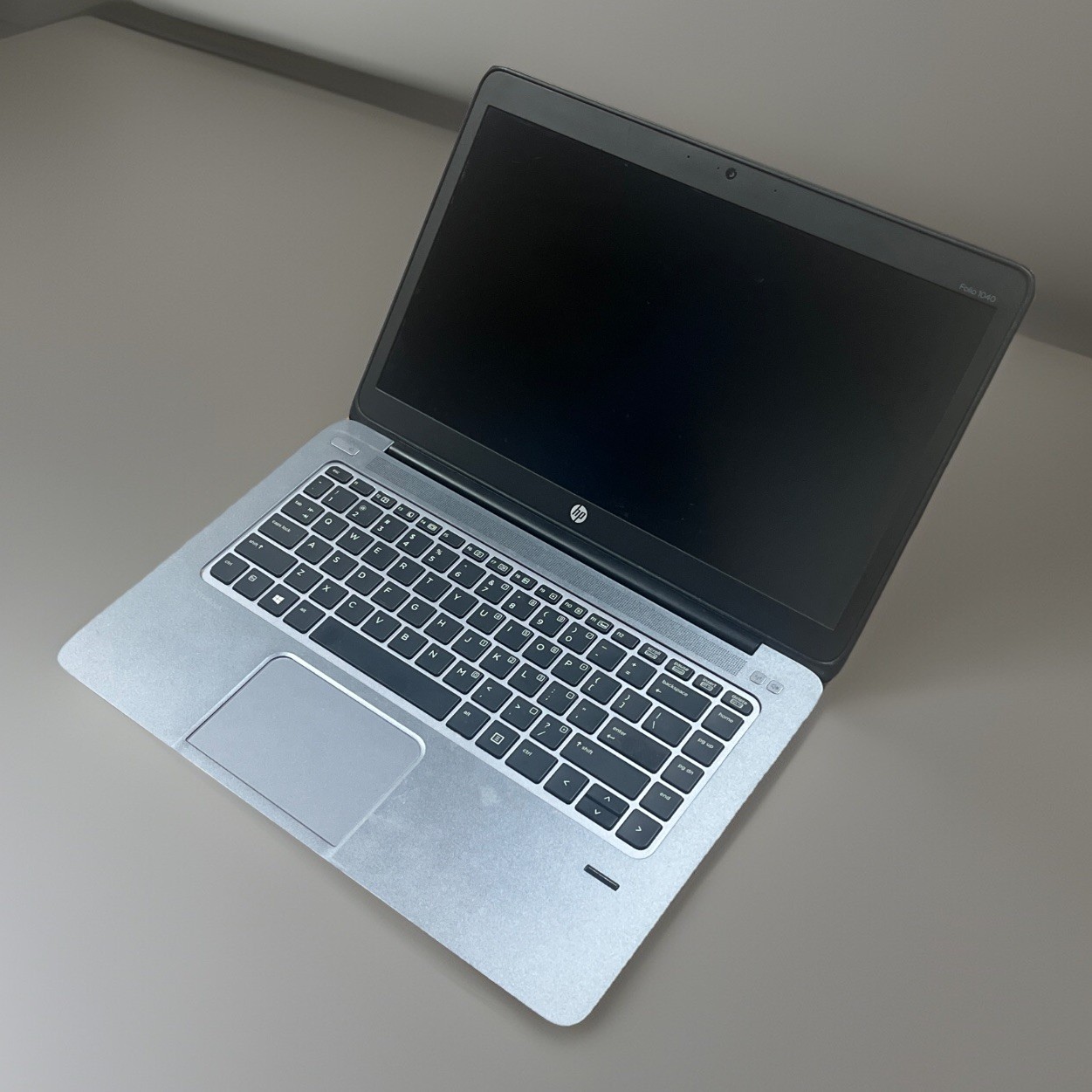 HP EliteBook Folio 1040 G1, i5-4300U@ 1.9Ghz, 8 GB, 128GB SSD Touchscreen-READ