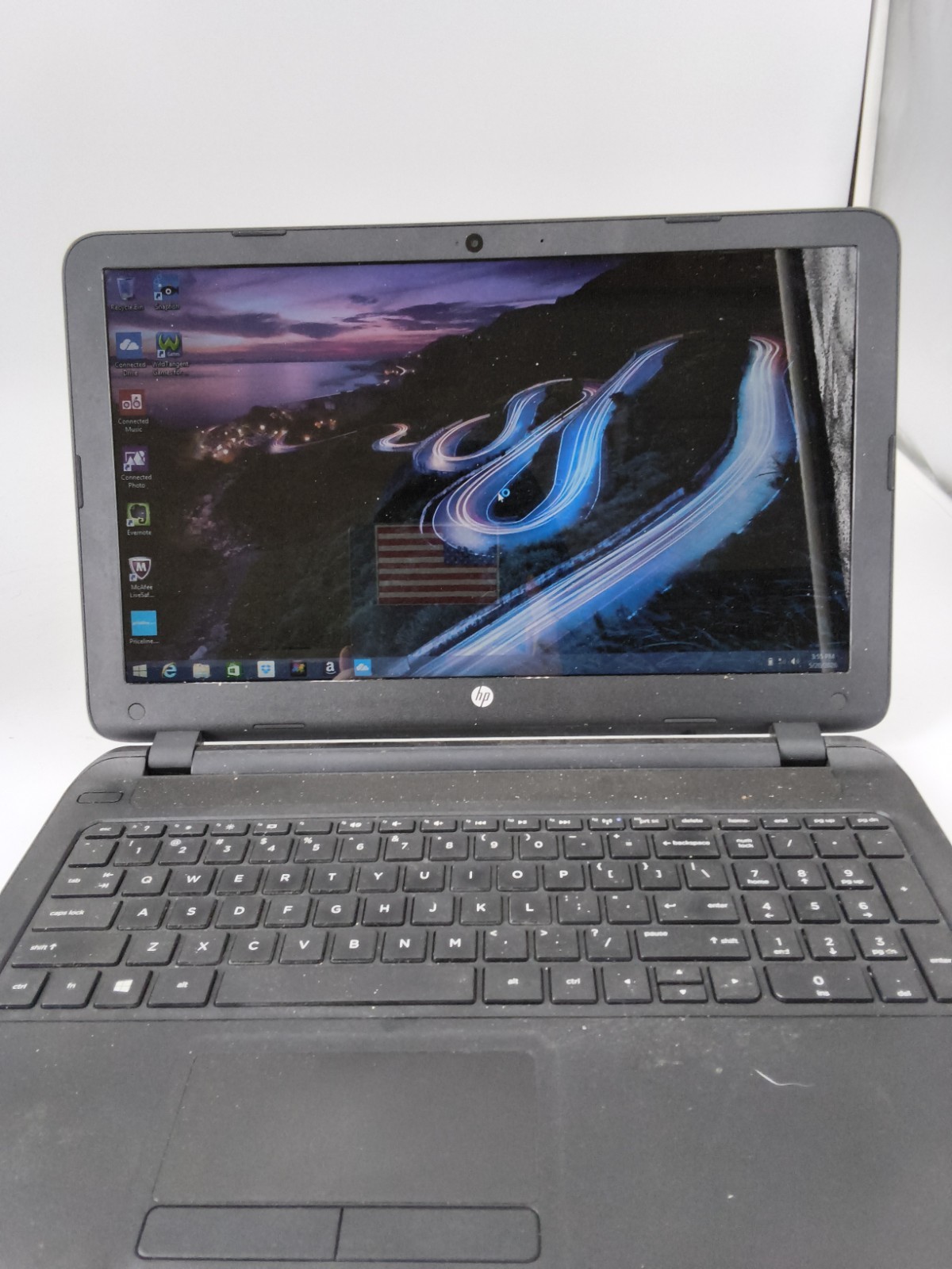 HP 15 Notebook PC | AMD A6-5200 Radeon HD Graphics | 4 GB Ram | 440 GB See Desc!