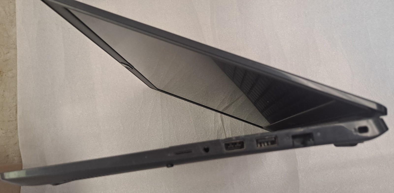 Dell Latitude 3510 15.6″ i5-10210U 1.60GHz 16GB 256GB SSD Windows 11 Pro ~