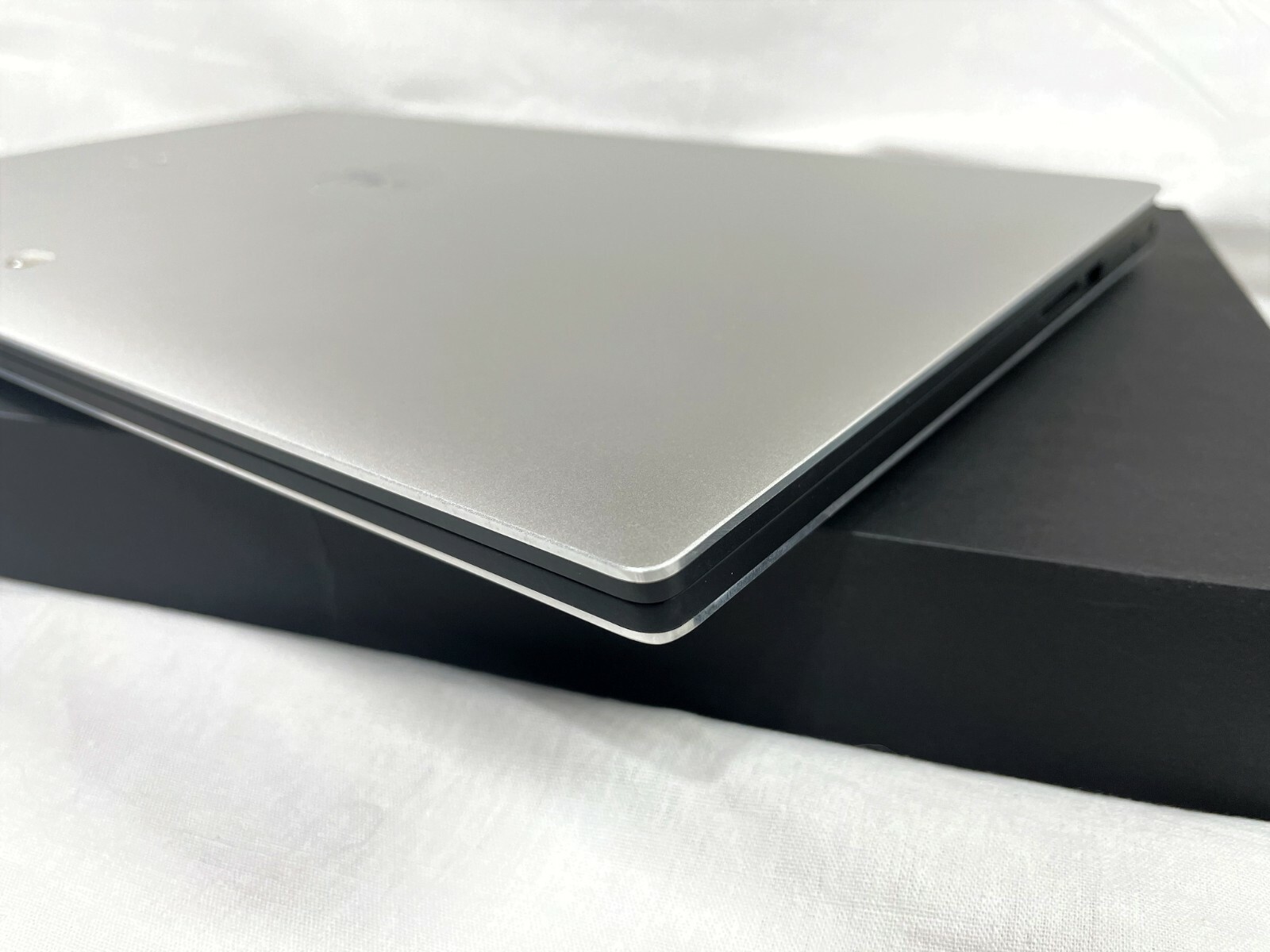 Dell XPS 15 7590 15.6″ 4K TOUCH ✔i7-9750H ✔64GB RAM✔1TB SSD ✔WiFi 6✔GTX 4GB✔W10P