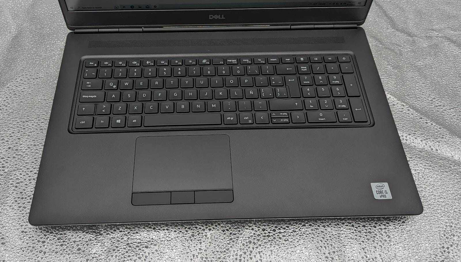 Dell PRECISION 7750 17.3″ I5-10400H 260GHz. 1TB SSD 32GB W10