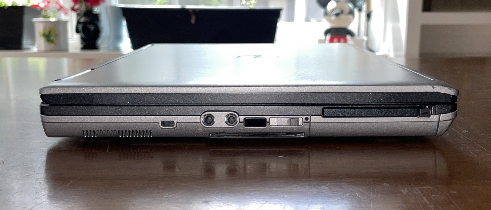 Dell Latitude D620 Retro Windows XP Laptop (9WB1)
