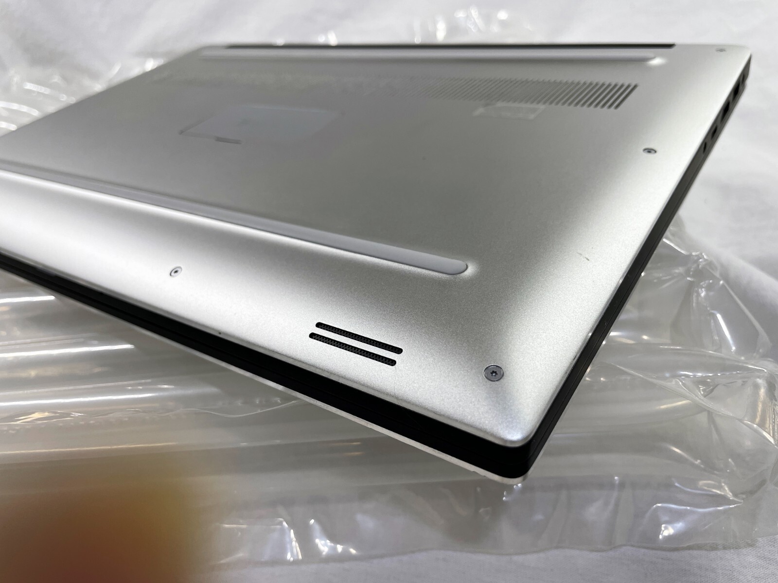 Dell XPS 15 7590 | i9-9980HK 2.4GHz | 4K UHD OLED | 64GB | 1TB