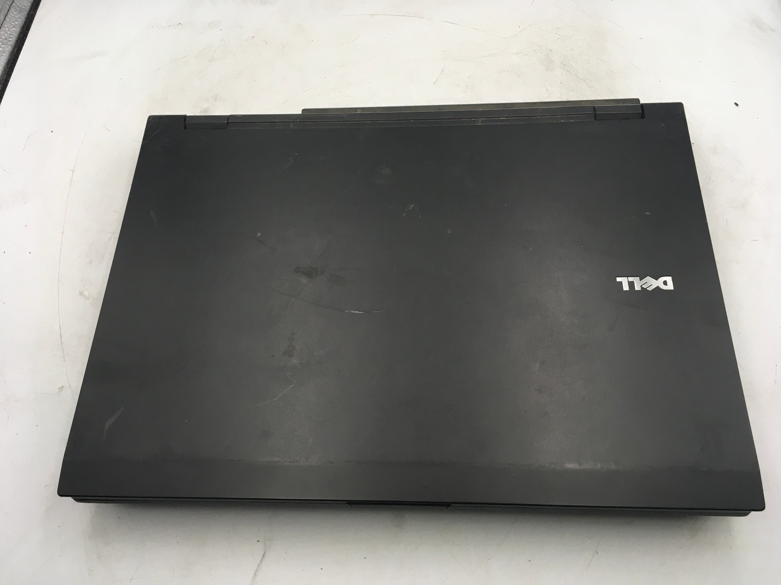 DELL LATITUDE E5400 – BOOTS TO BIOS – INTEL CORE 2 DUO P8700 – 4GB RAM -READ- BB