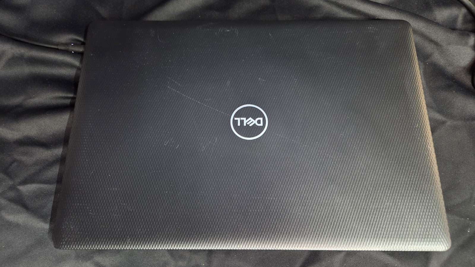 Dell Inspiron 3585 15.5″AMD Ryzen 3 2200U 8GB 256gb SSD win11pro wifi