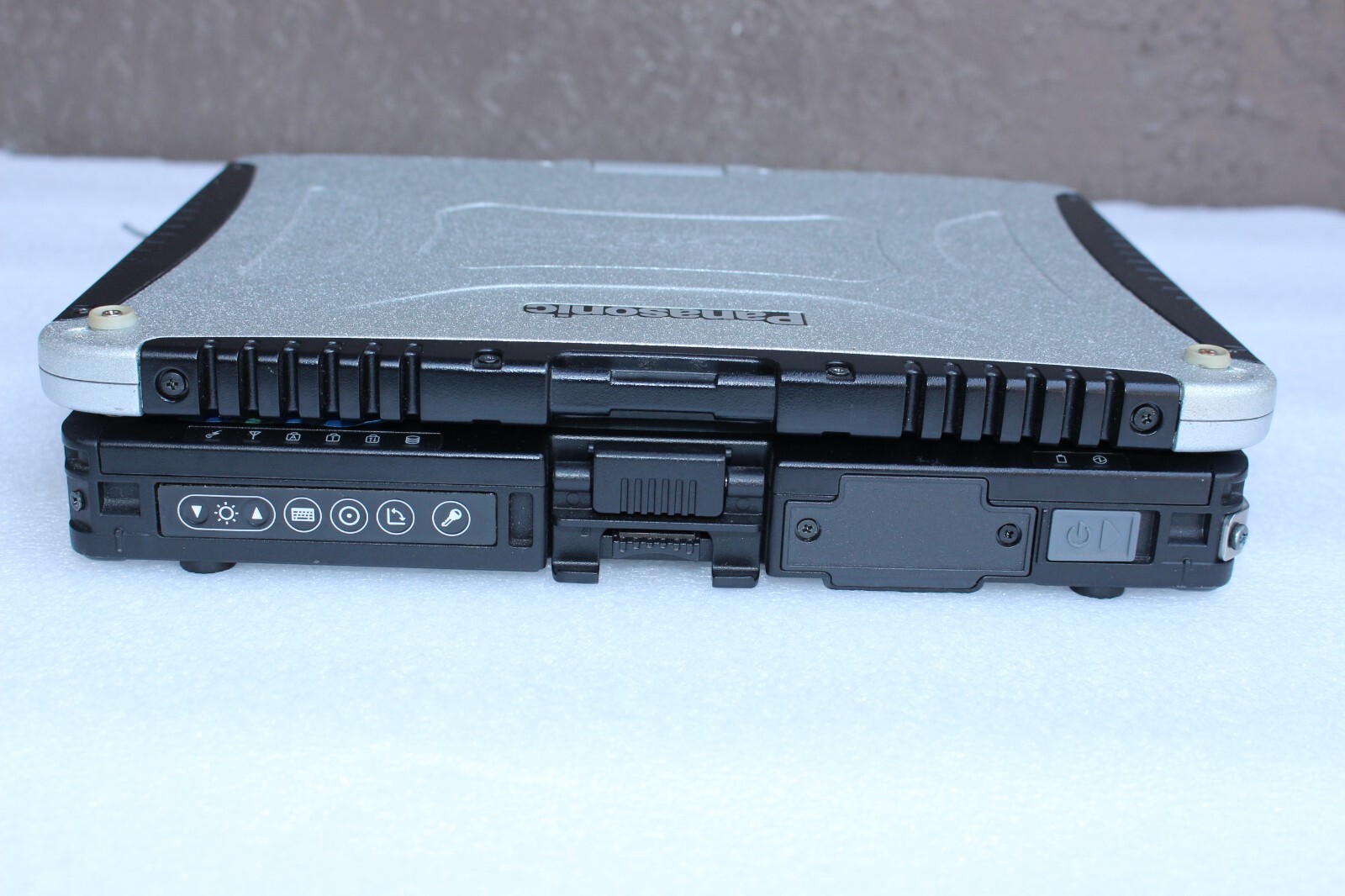 Panasonic Toughbook CF-19 MK-5 Core i5-2520M 16GB/ 512GB SSD/GPS/ Win7 PRO64BIT