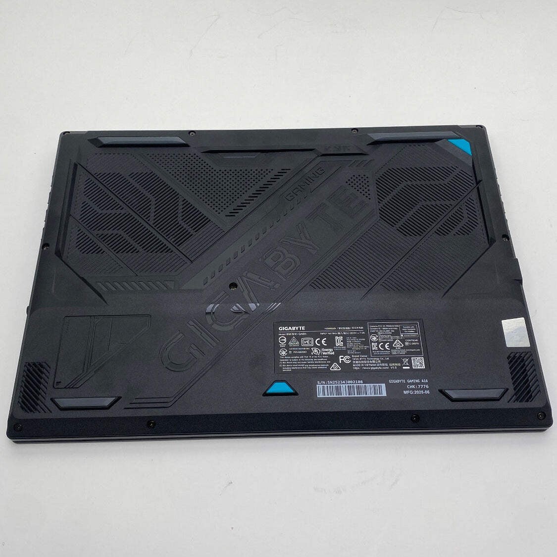 Gigabyte A16 GA6H 16″ i7-13620H 2.4GHz 16GB RAM 1TB SSD GeForce RTX 4050