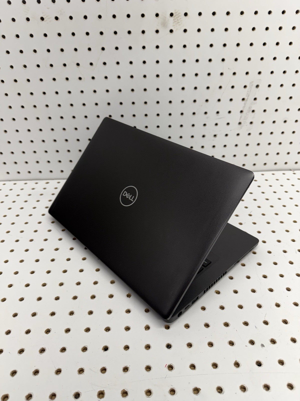 Dell Latitude 5400 14″ i5-8365U 1.9GHz 16GB RAM 256GB SSD Intel UHD Graphics