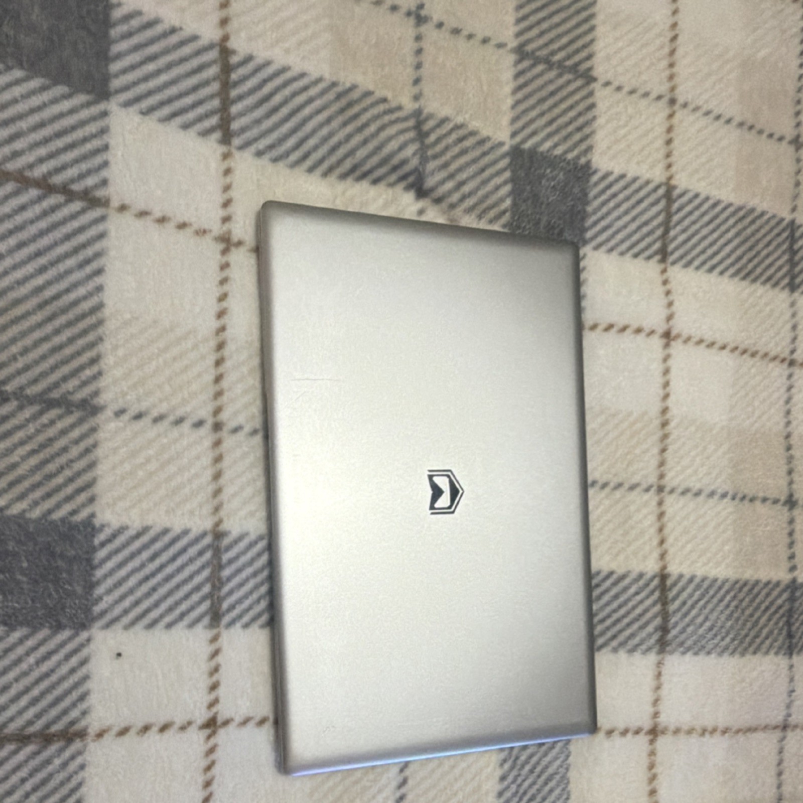 Jumper Silver Notebook Laptop HDMI USB MicroSD Webcam Microphone