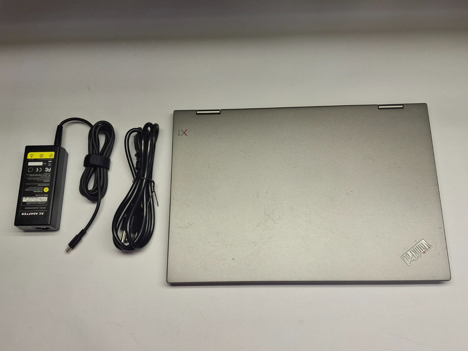 Lenovo X1 Yoga 3rd Gen ThinkPad i7-8650U 16GB 256GB SSD Wifi Win 11P No Touch
