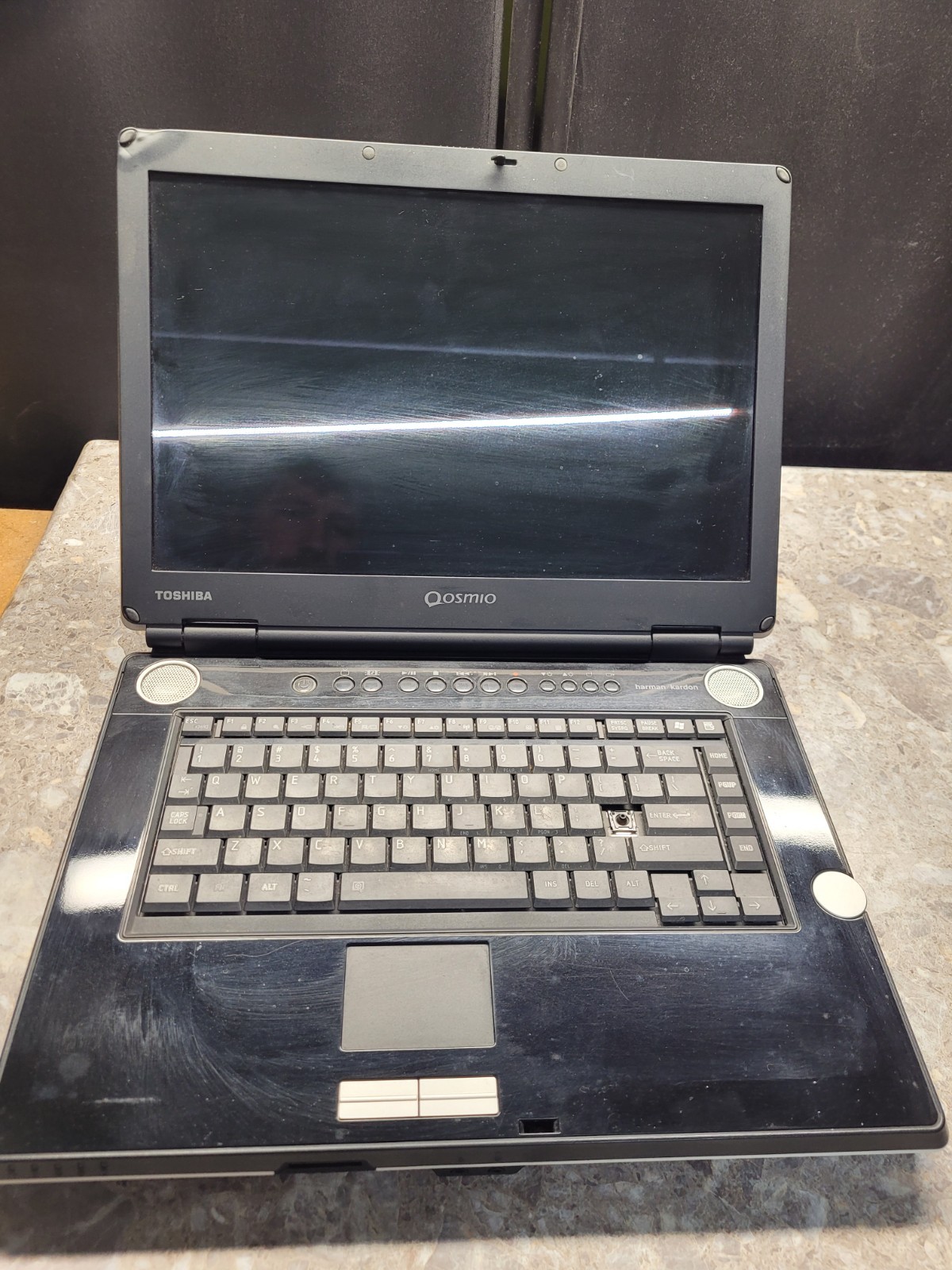 Toshiba Qosmio F25-AV205 Retro laptop UNTESTED AS IS