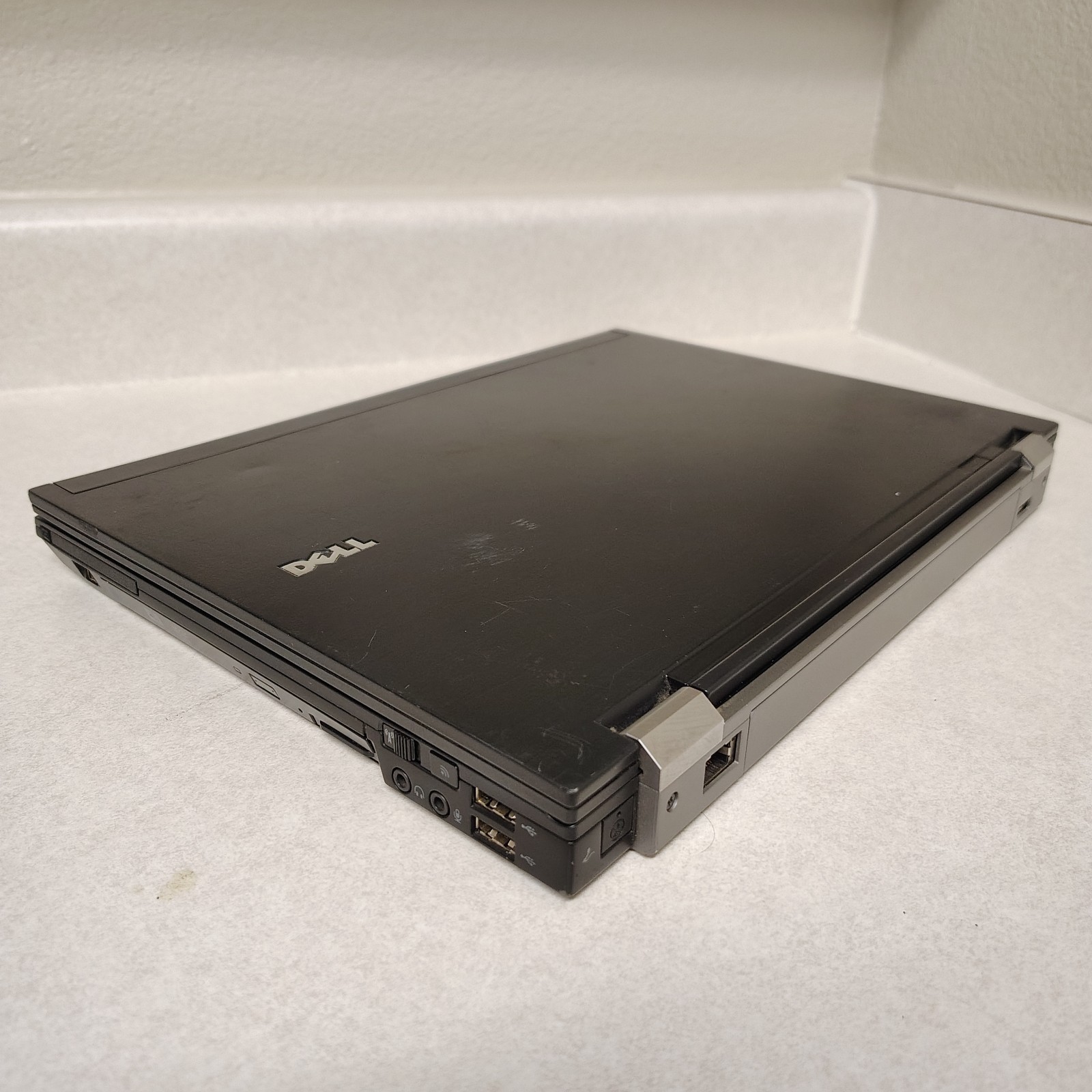 Dell Latitude E6400 Vintage Laptop Core 2 Duo P8600 4GB RAM NVIDIA NVS 160M GPU