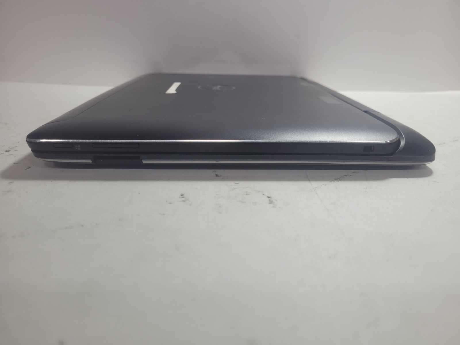 Dell Latitude 7350 Unknown Specs 13.3″ Laptop for Parts/Repair *READ #0274