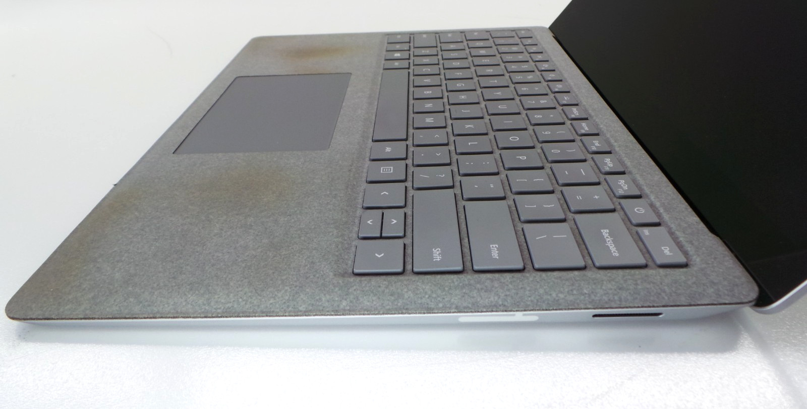 Microsoft Surface Laptop 2 | 13.5″ Touch | i7-8650U 16GB RAM 512GB SSD **READ**