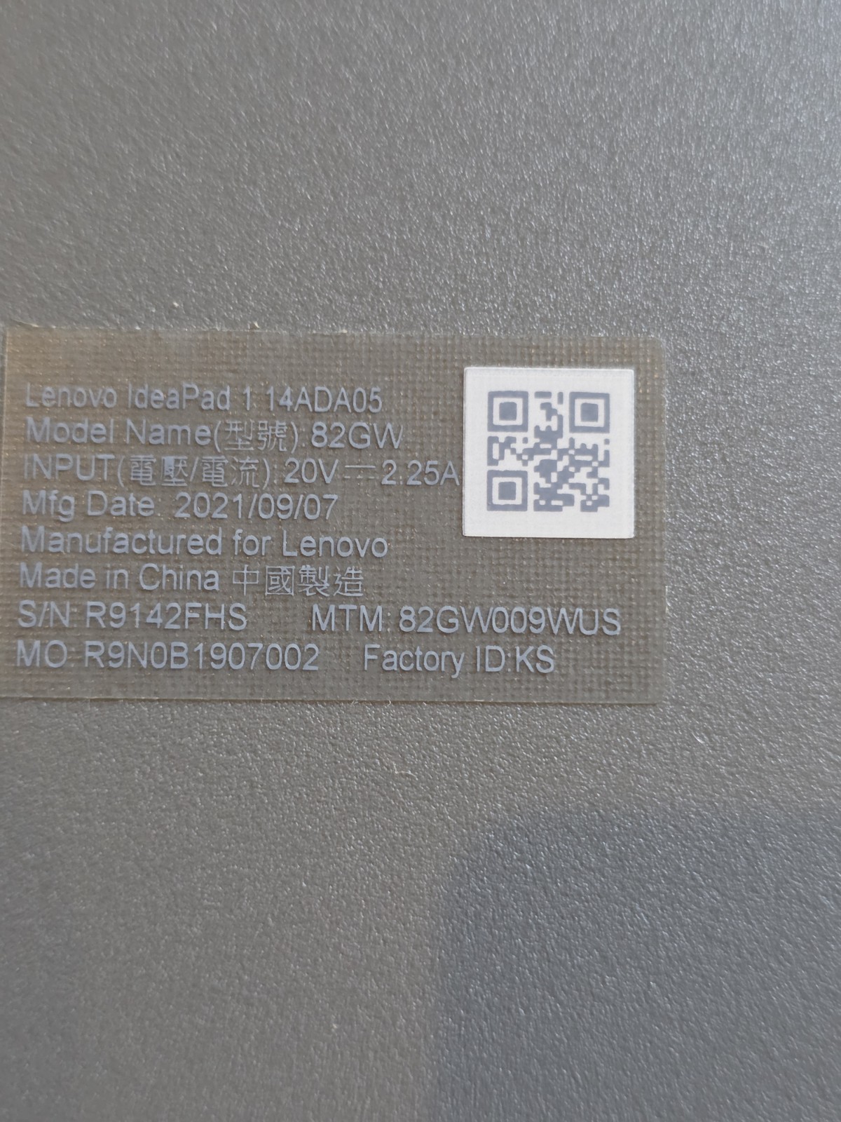 Lenovo IdeaPad 1 14″ HD Laptop AMD Athlon 128GB SSD 4GB RAM Gray