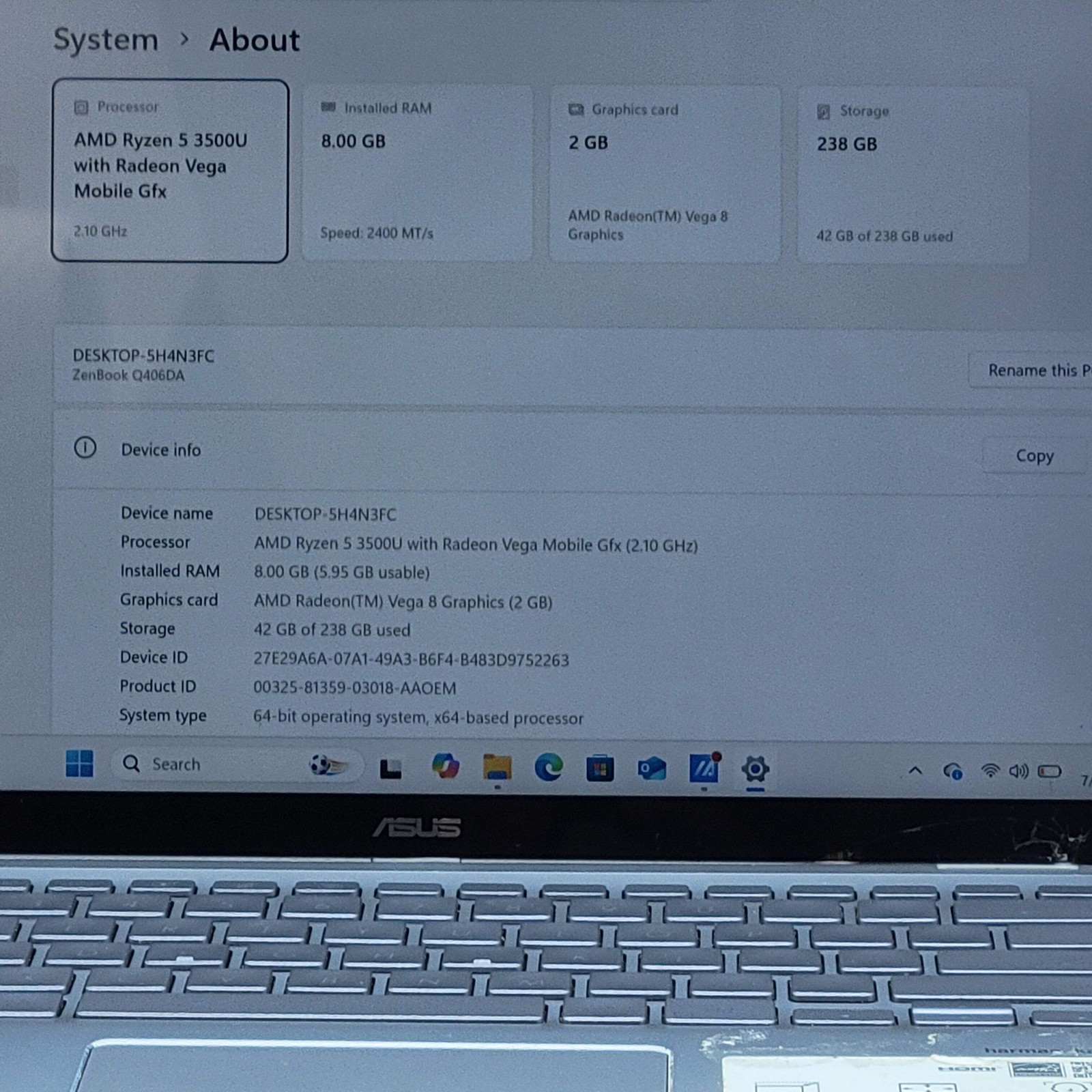 Broken Asus ZenBook Q406DA 14″ Ryzen 5 3500U 2.1GHz 8GB RAM 256GB SSD Read