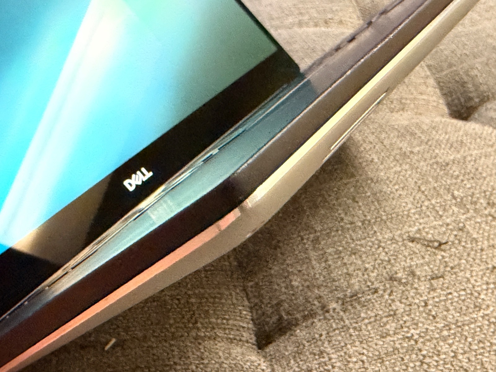 Dell XPS 15 7590 4K OLED Laptop i7-9750H, 16GB RAM, GTX1650 GDDR5 GPU
