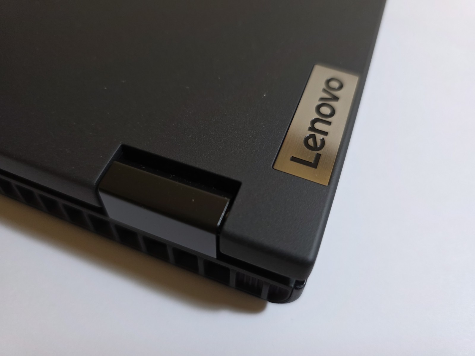 Lenovo ThinkPad P16v Laptop Intel Ultra 7 64GB 1TB SSD 16″ W11 Pro RTX 500 Ada