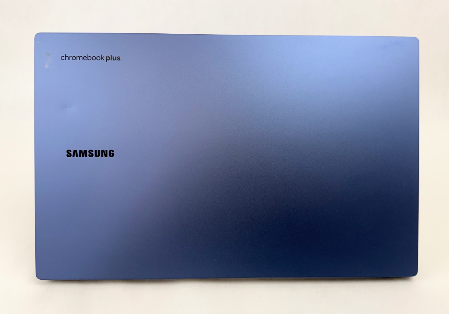 Samsung Chromebook Plus 15.6″ FHD AMOLED Core 3 100U 8GB 256GB Google AI – Dent