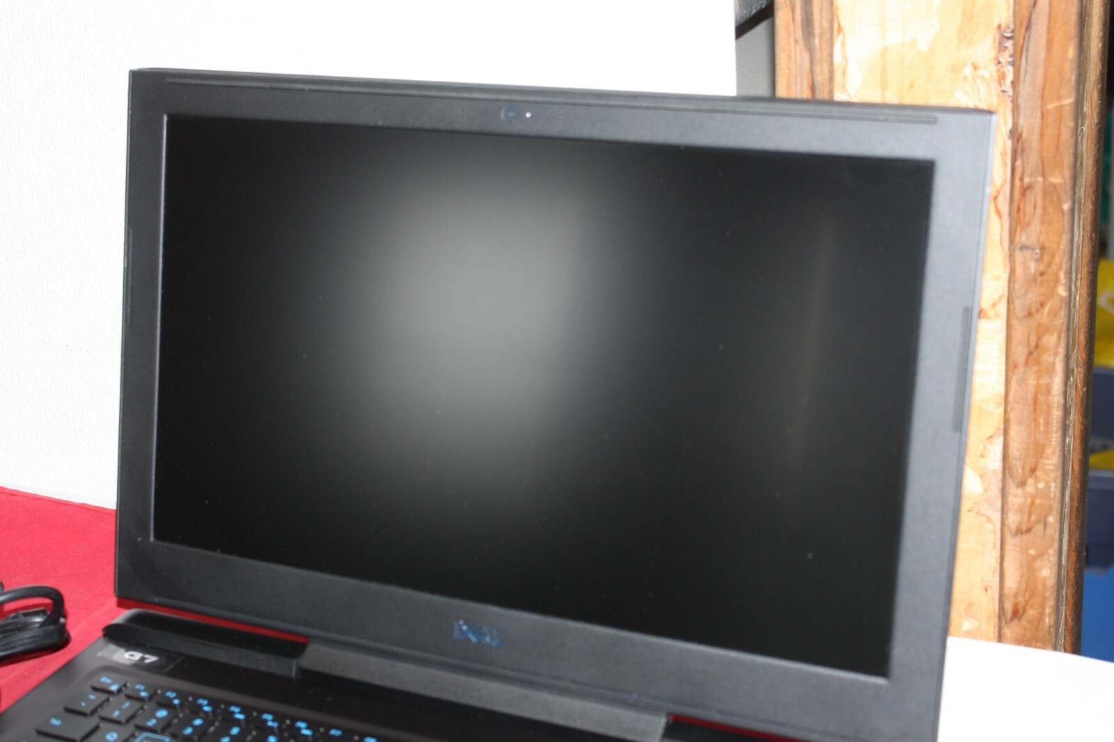 Dell G7 15 7588 2.2GHz Core i7-8750H 16GB RAM 128GB SDD 1TB HDD GTX 1060 W/Max Q