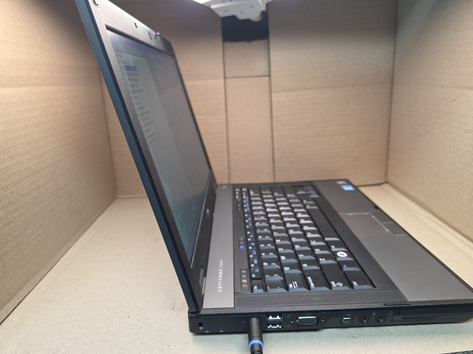 DELL LATITUDE E5410 – BOOTS TO BIOS – INTEL I5 M560 – 4 RAM – READ DESCRIP