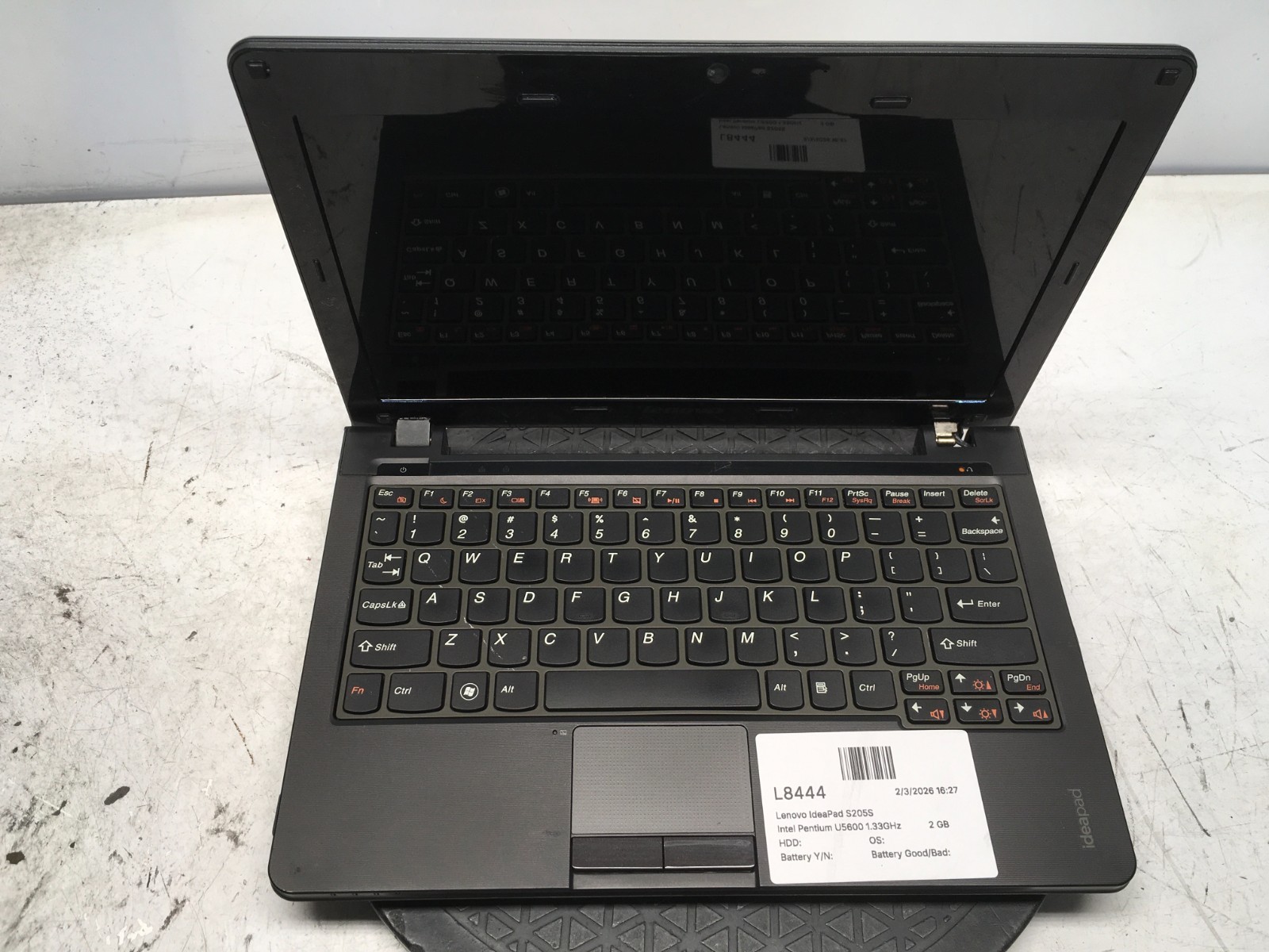 Lenovo IdeaPad S205S Intel Pentium U5600 1.33GHz 2 GB NO HDD