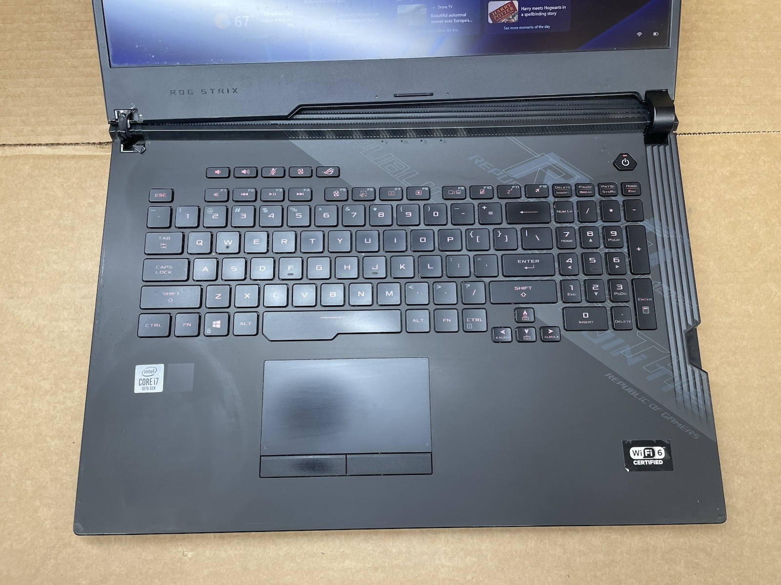 ASUS ROG Strix G732L, i7-10875H @ 2.30GHz 16GB RAM 1TB SSD RTX 2070S