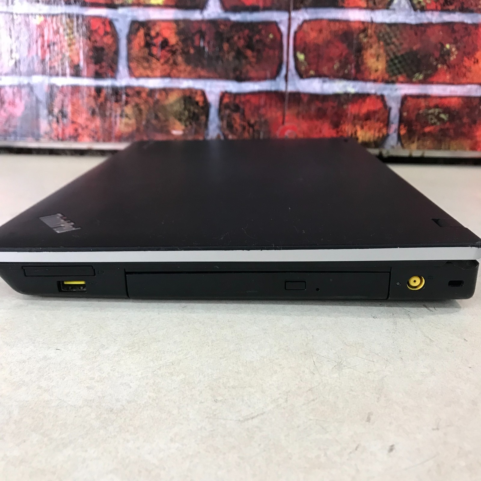 Lenovo ThinkPad E520 Retro Gaming Laptop i5-2410M 2.3GHz 4GB RAM (Windows 7 Pro)