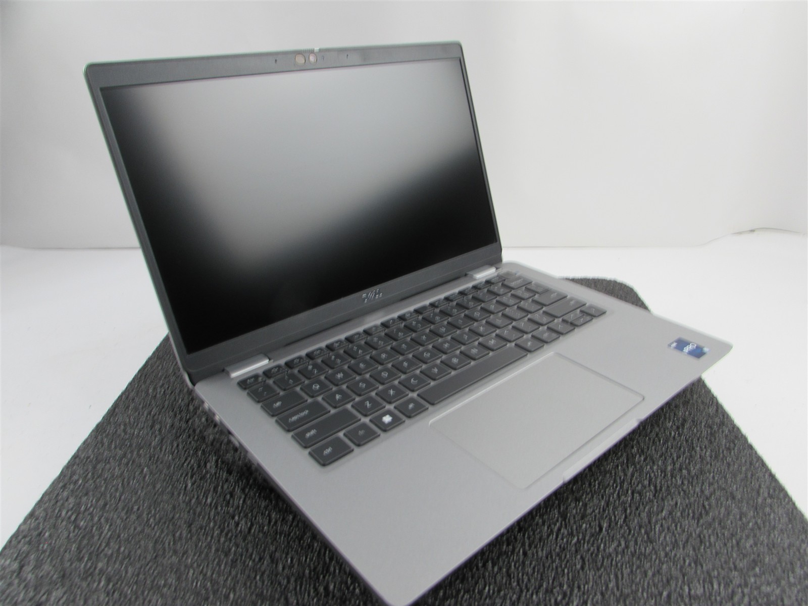 DELL LATITUDE 5330 FHD TOUCHSCREEN I5-1245U 10 CORE 512GB 16GB RAM NO O.S/BATT