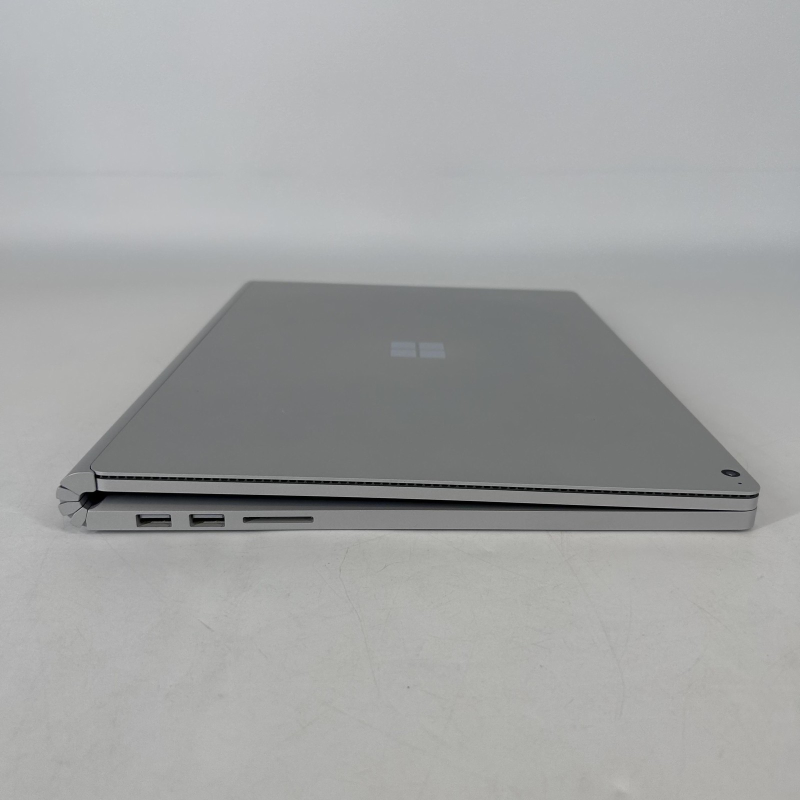 Microsoft Surface Book 2 15 TOUCH i7-8650U 1.90GHz 16GB 256GB SSD GTX 1060 Good