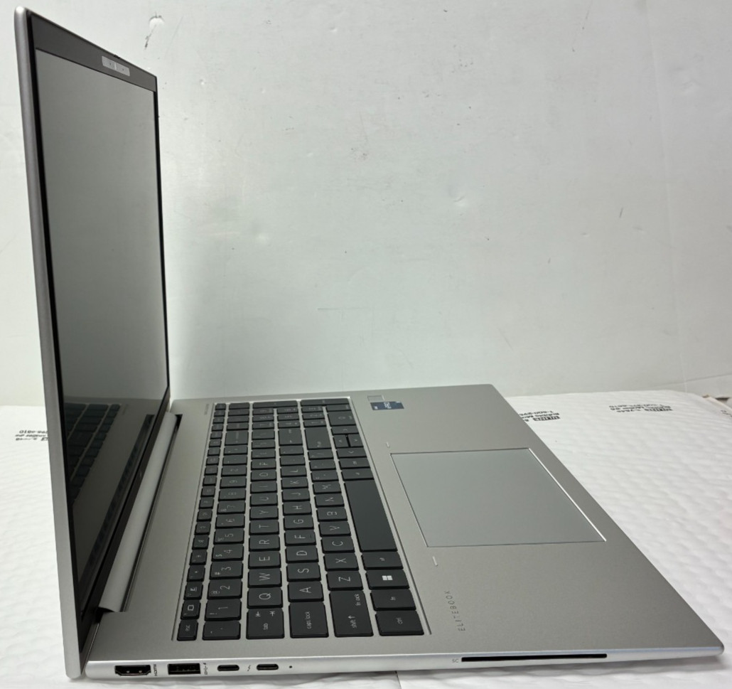 HP EliteBook 860 G10 i7 i7-1370P 32GB 512GB 16″ Business Laptop – Privacy Screen