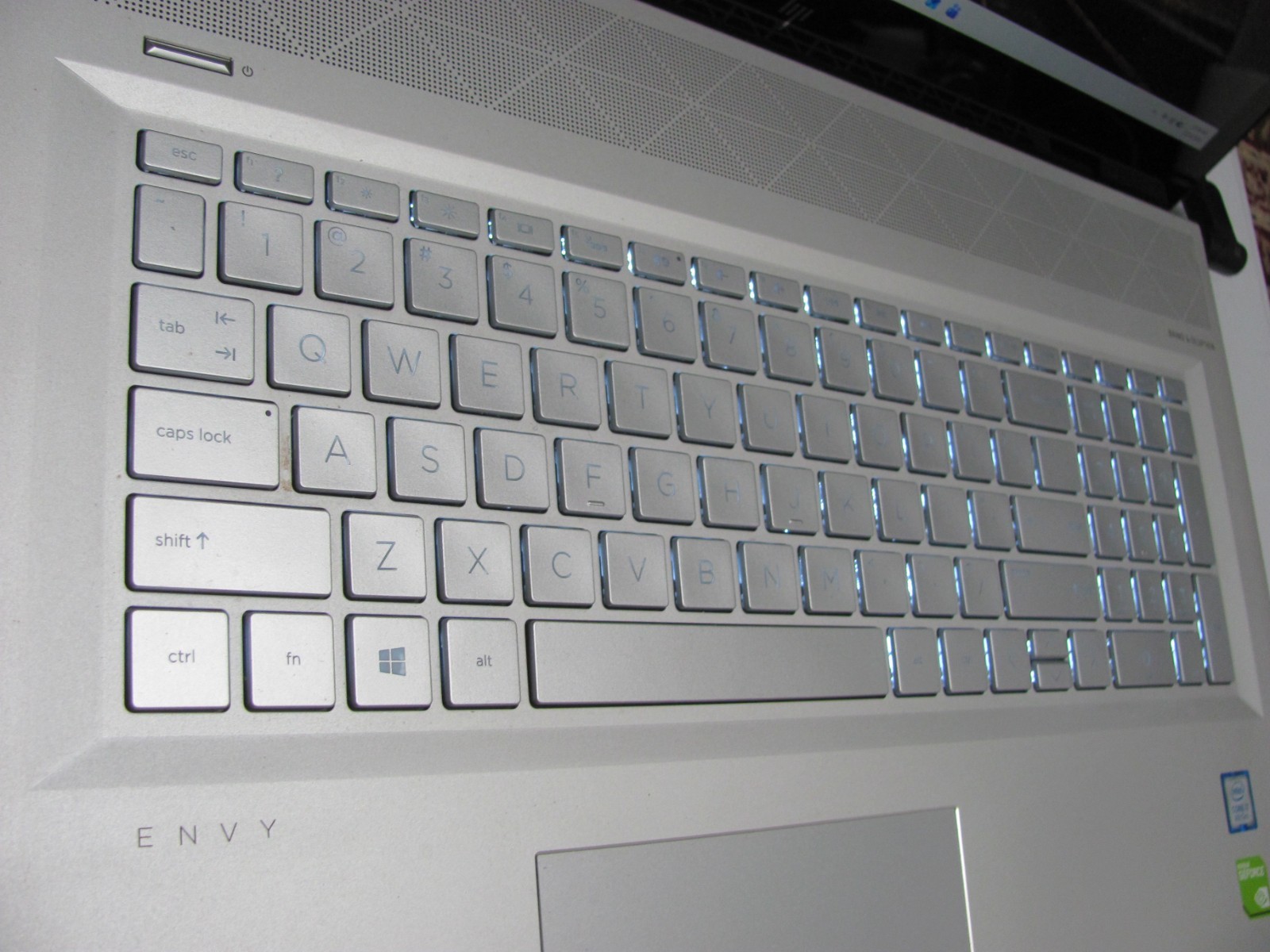 HP ENVY TOUCH 17.3 17M-BW0013DX INTEL i7 8TH G 1.80 16GB 128GB &1TB SATA W11 H64