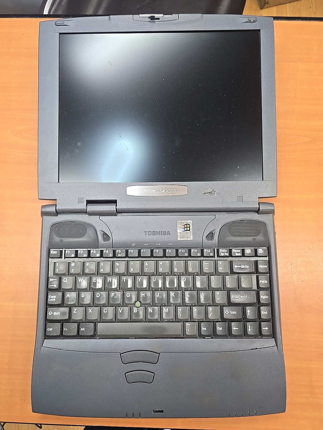 Toshiba Satellite 2540CDS AMD K6-2 333MHz 98304 KB With Power Supply