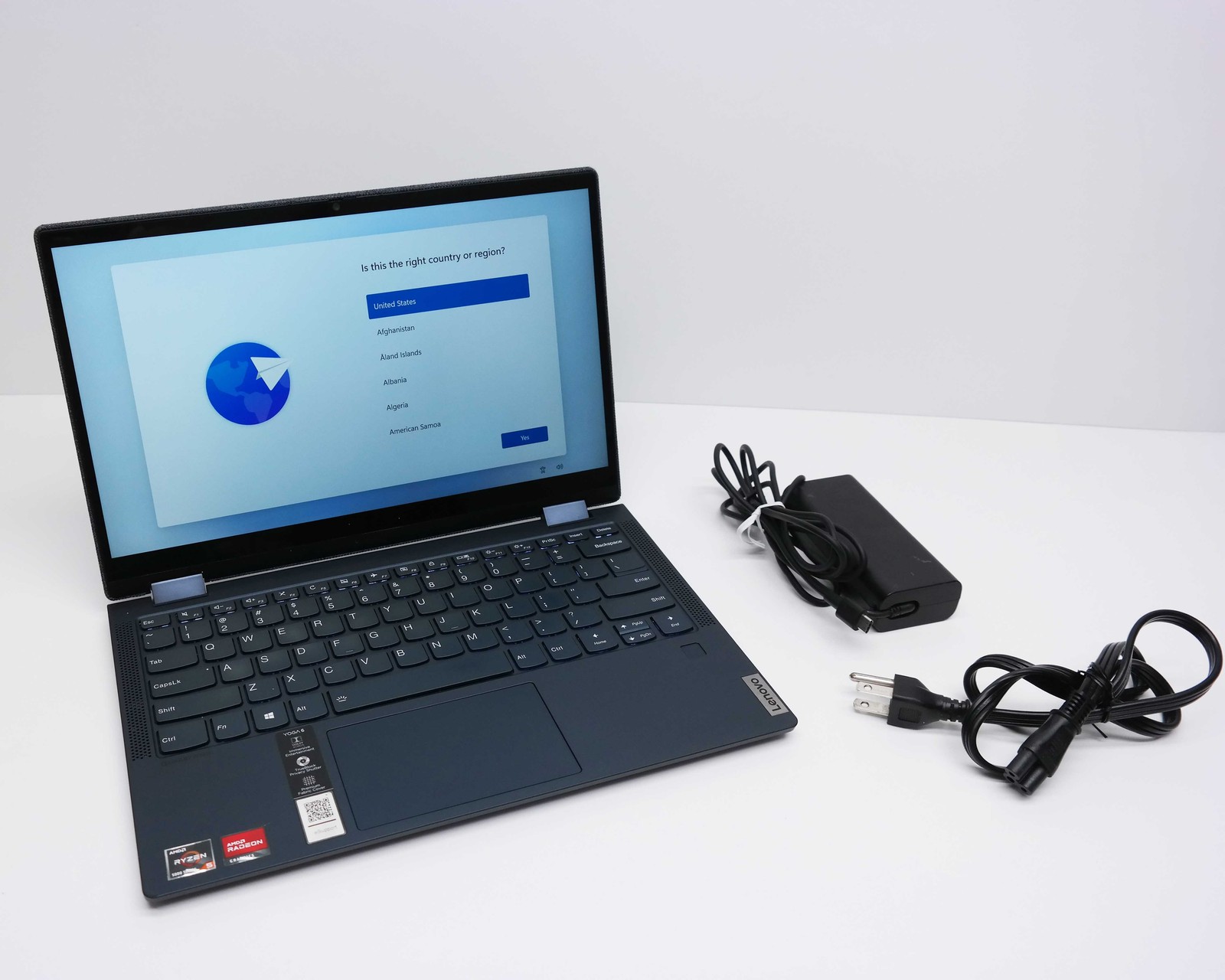 Lenovo Yoga 6 13ALC6 13.3″ Ryzen 5 5500U 8GB 256GB SSD
