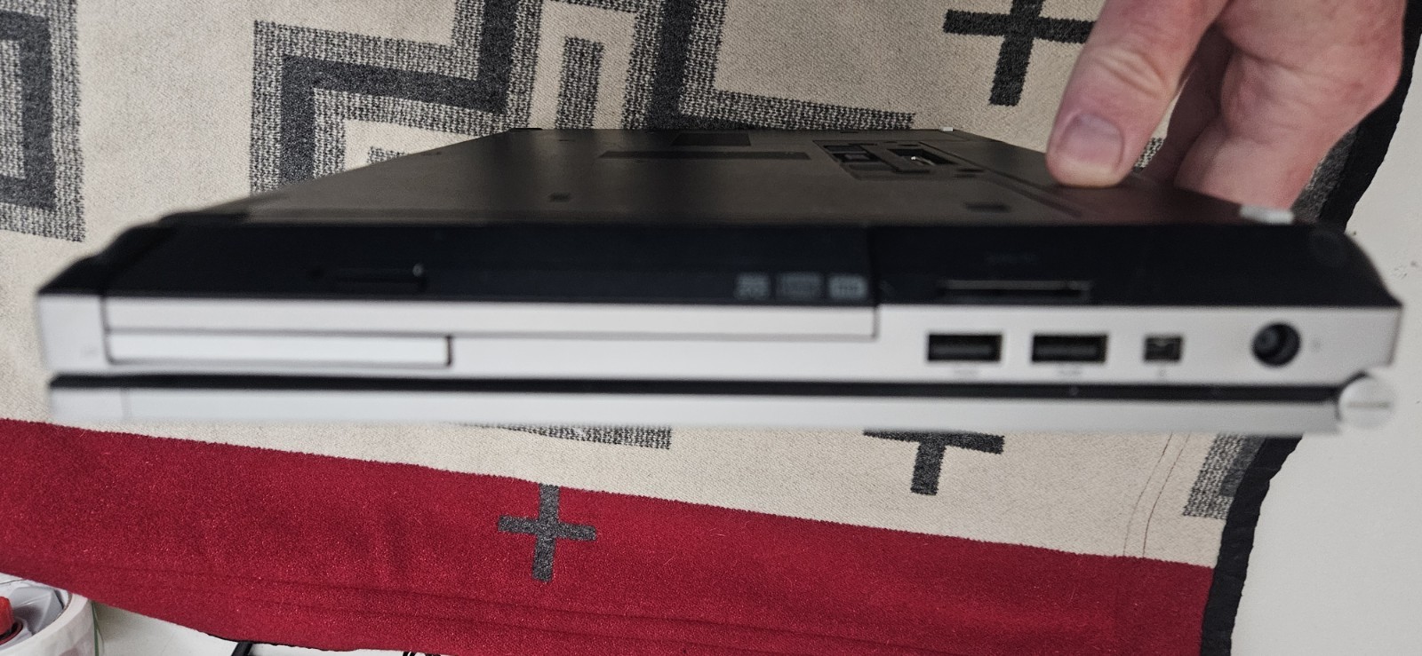 HP Elitebook 8460p Intel i5, 2.5GHz, 14.1 inch Laptop NO Charger SOLD AS IS